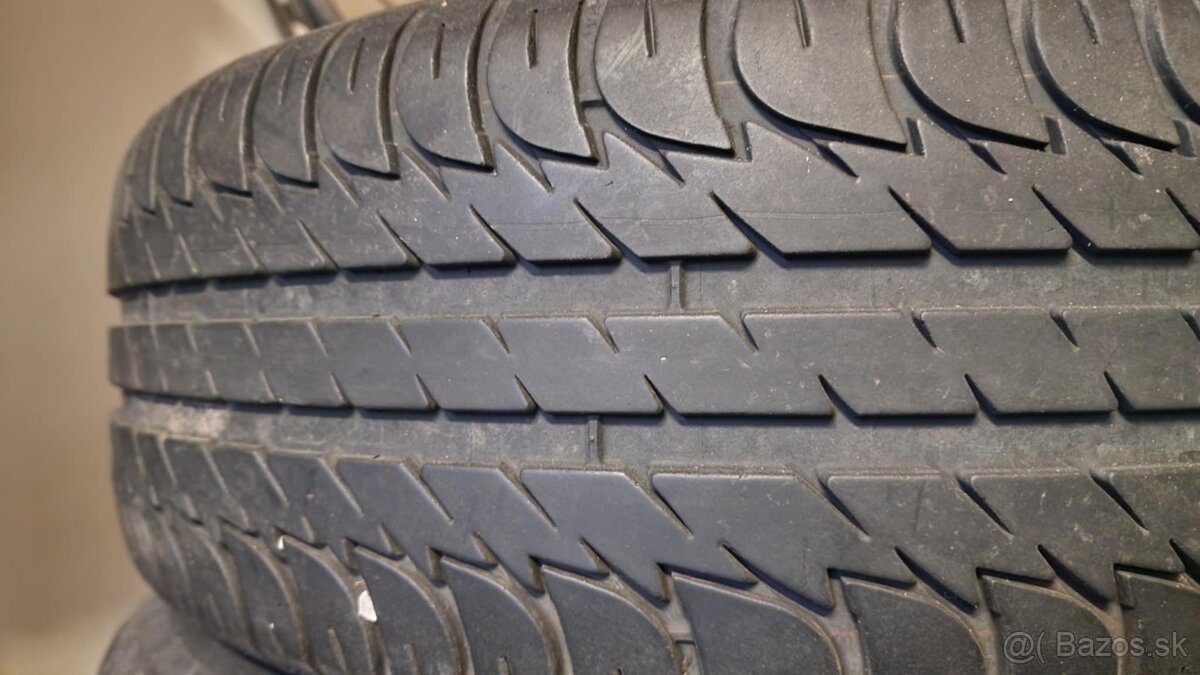 205/55 r16 toyota auris - 3