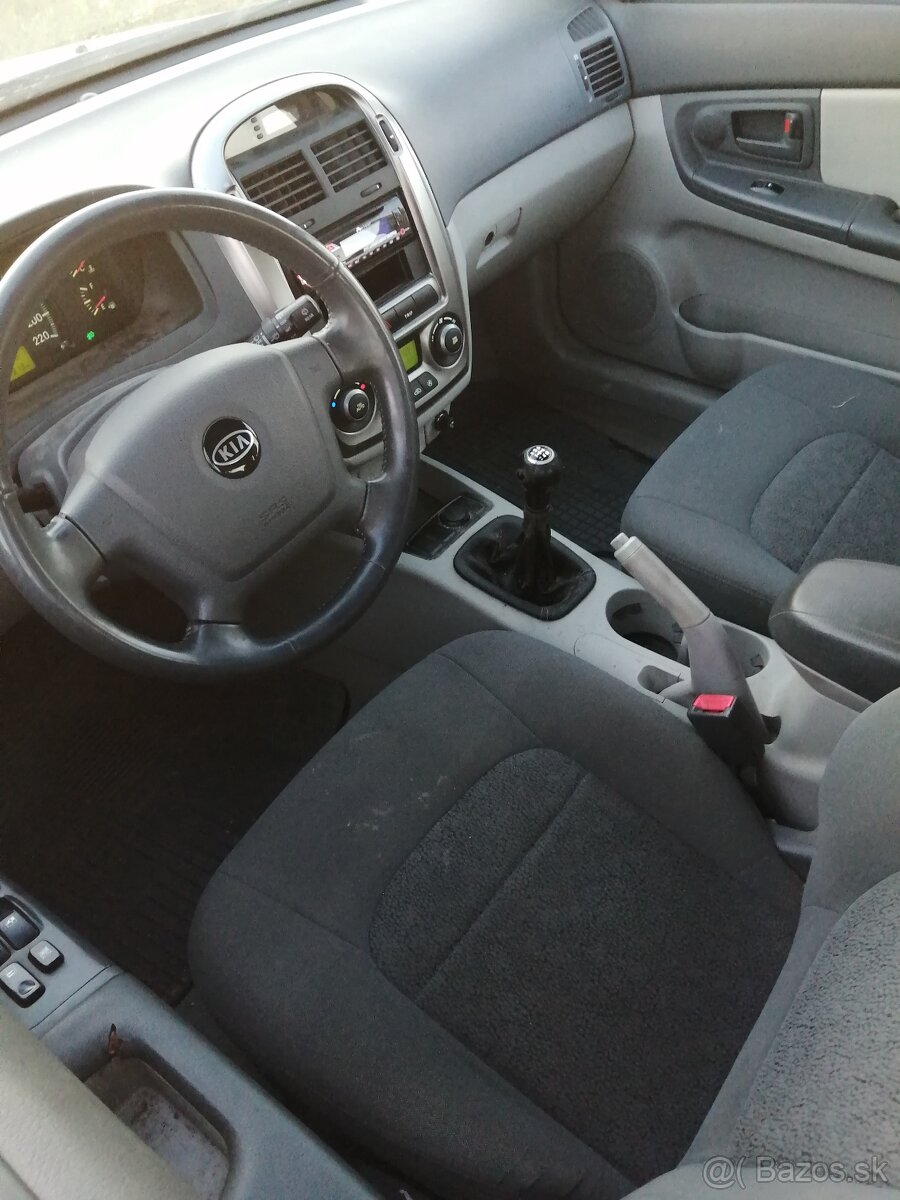 Kia Cerato 2,0CRDI - 3