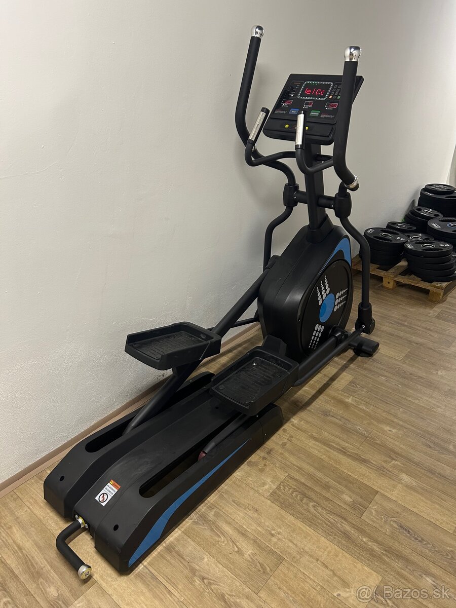Profi eliptický trenažér - 3