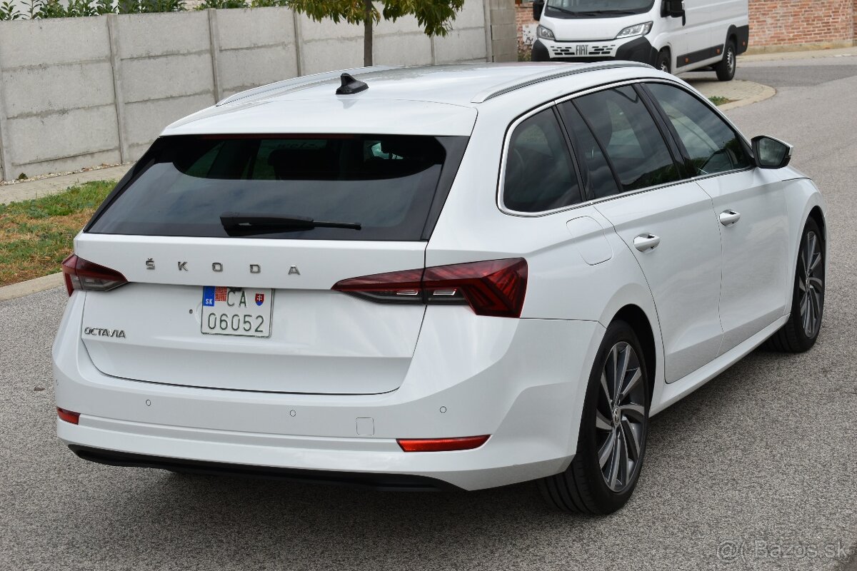 Škoda Octavia Combi 2.0 TDI DSG Premium Style - 3