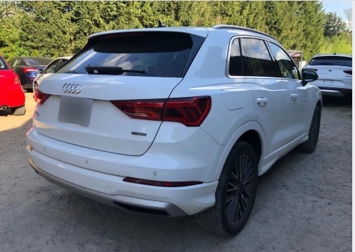 Audi Q3 / 2022 / 2.0 / quattro / skvelá cena - 3