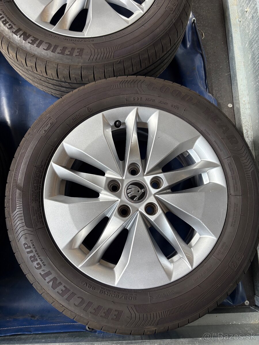 Letné komplety Octavia IV - 3