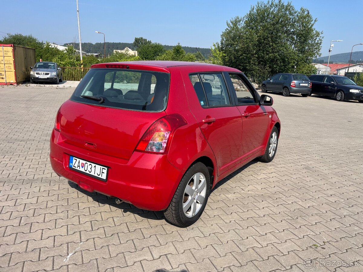 Suzuki Swift 1.3i 2008 - 3