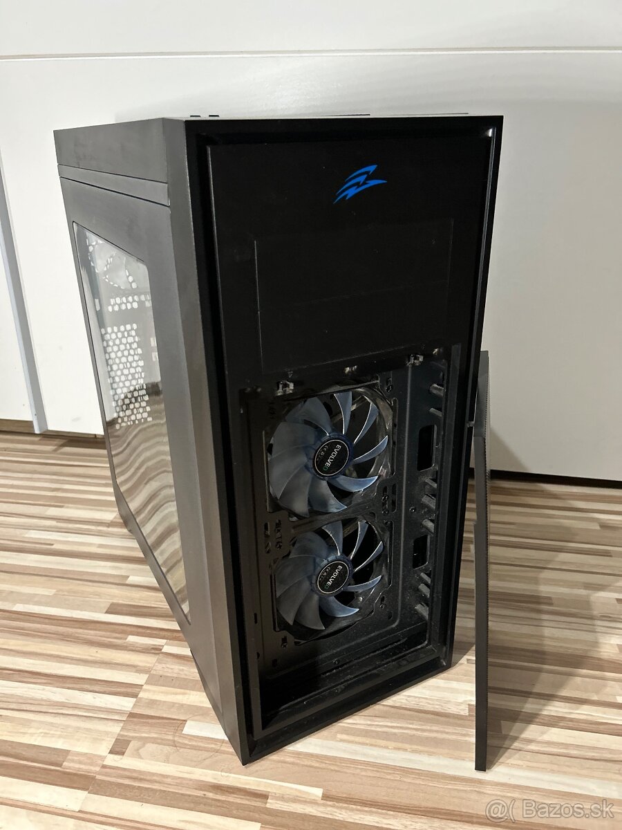 Predám PC skrinku EVOLVEO T3 – ATX - 3