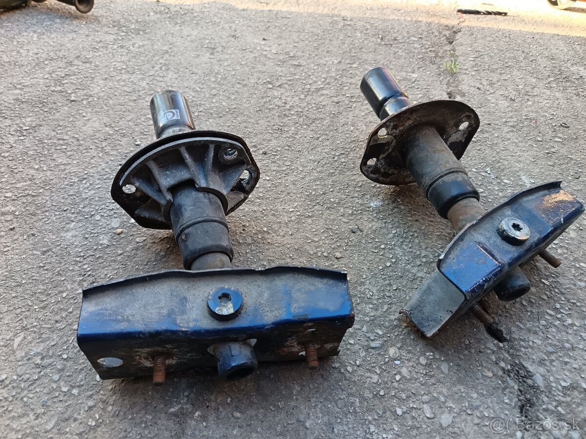 Predám predné držiaky výstuhy pre BMW E36 - 3