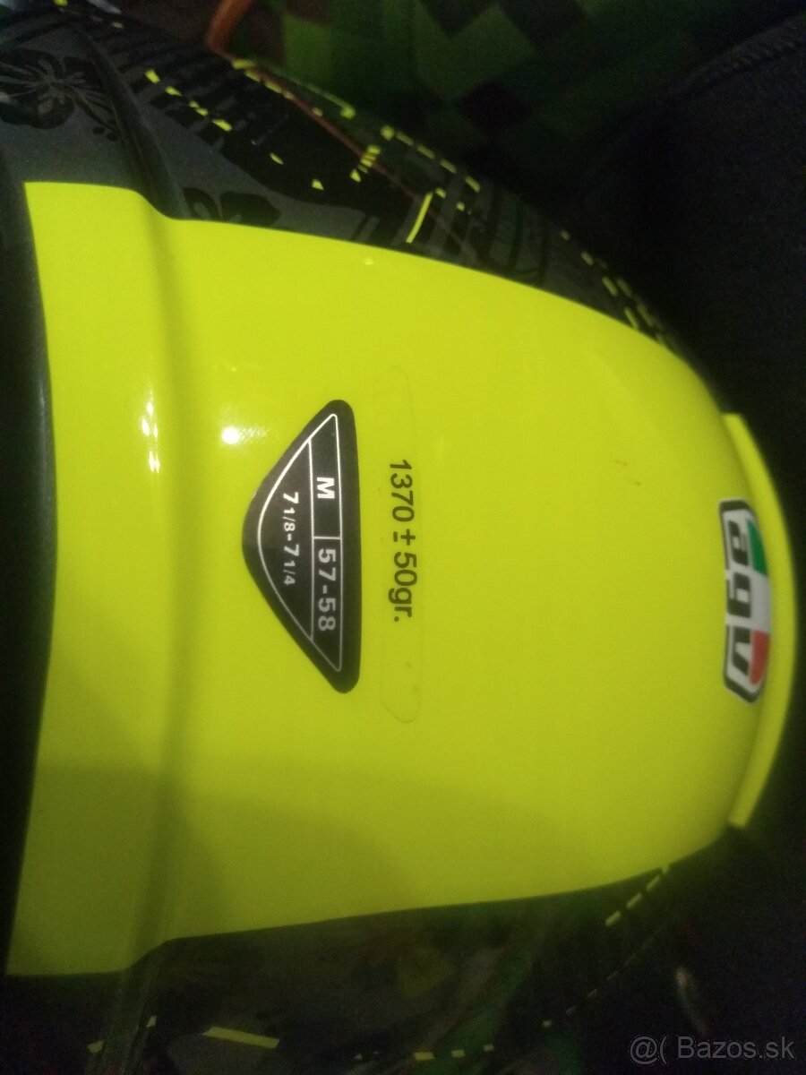 Predám prilbu AGV Rossi 46 - 3