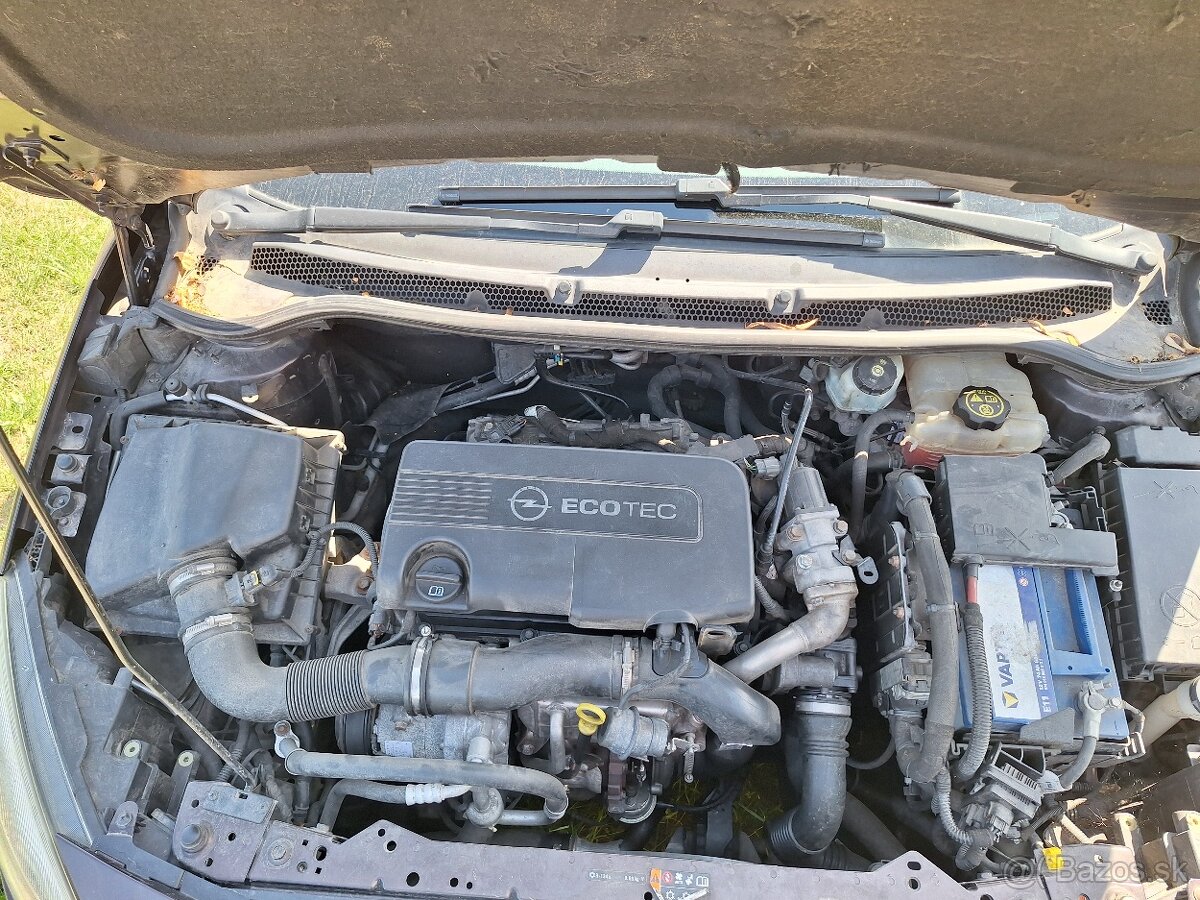 Astra J Sports Tourer - 3