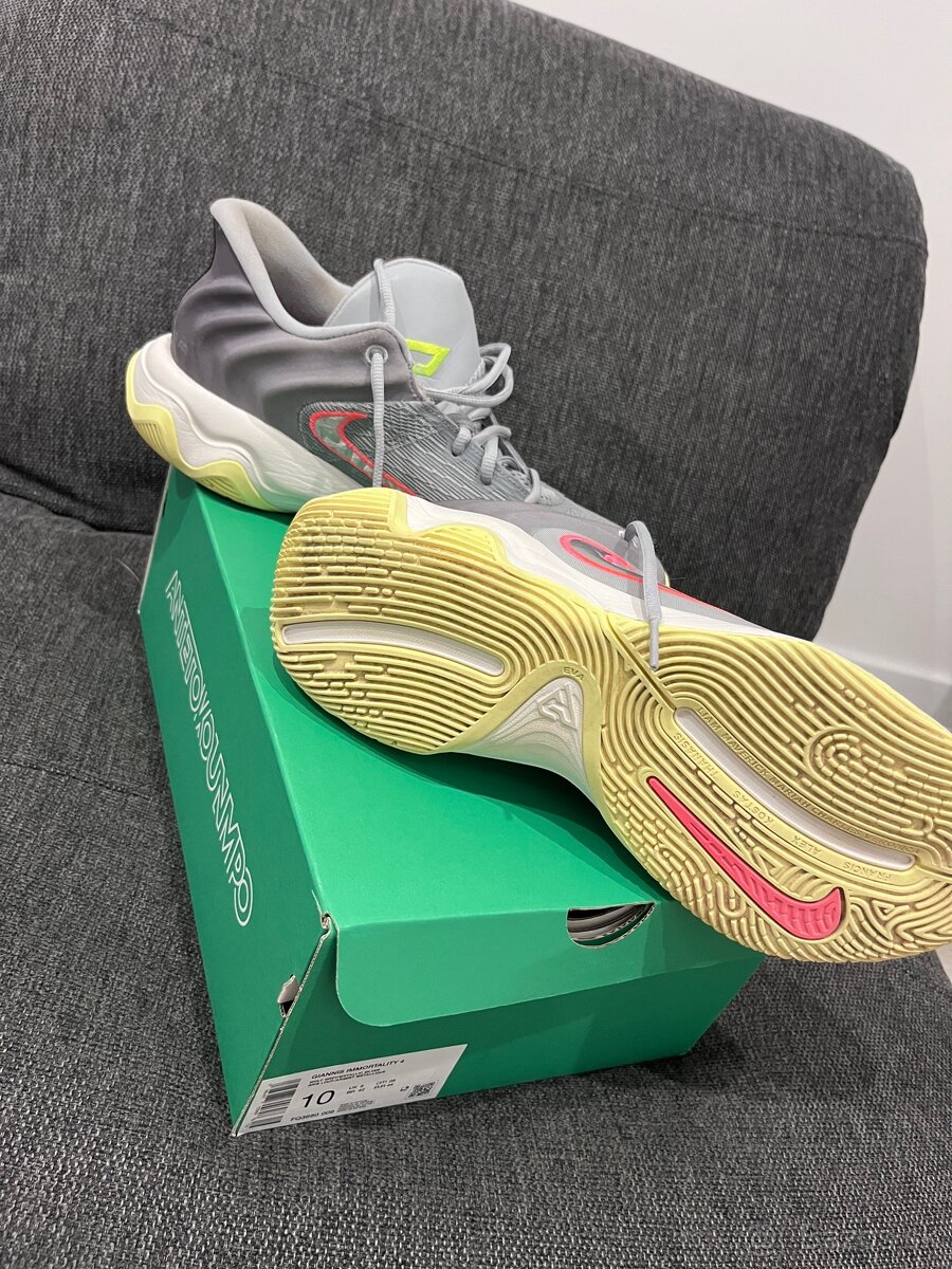 Nike- Giannis IMMORTALITY 4 - 3