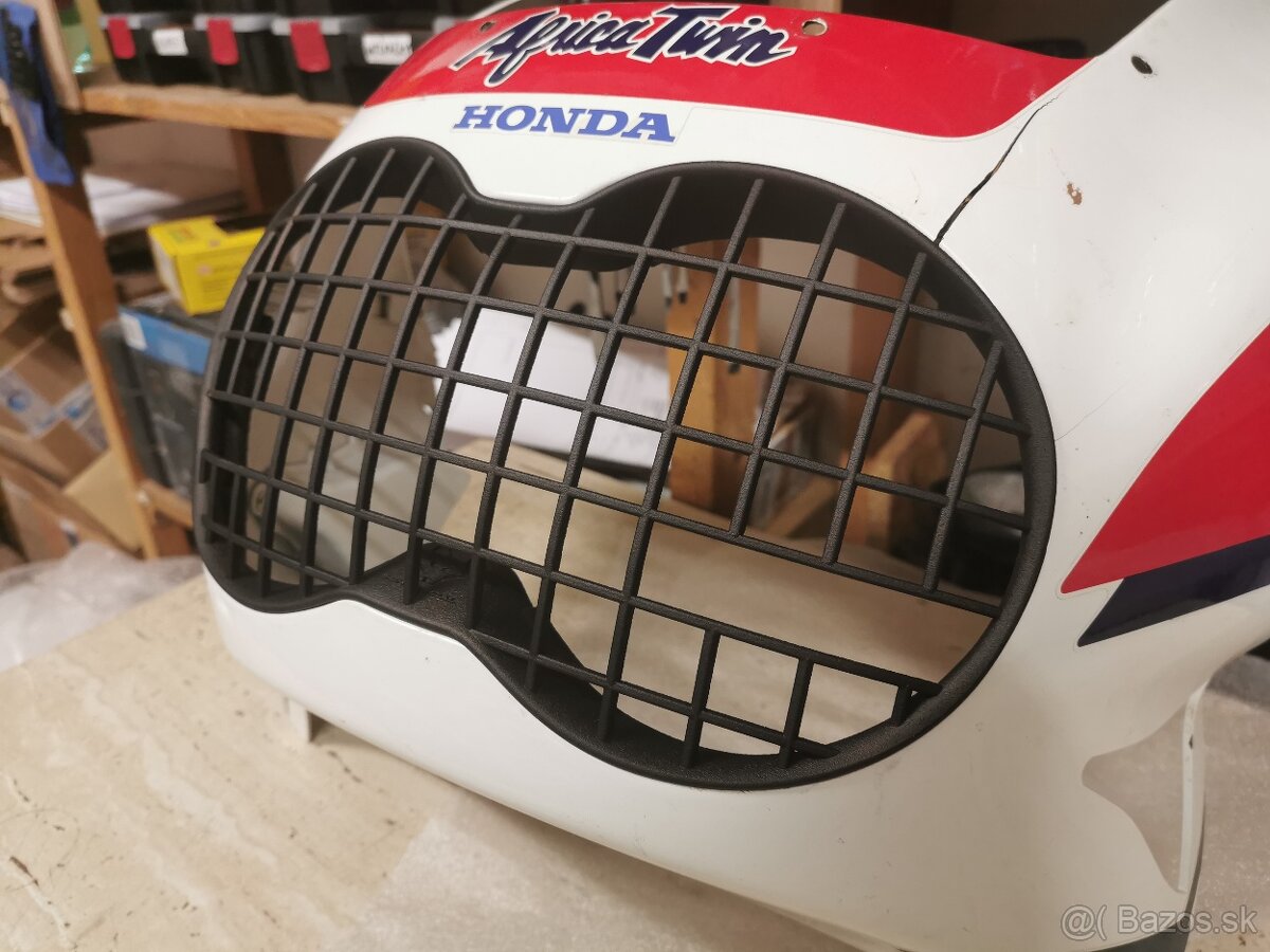 Honda XRV 750 RD04 Africa Twin Mriežka Svetlometu