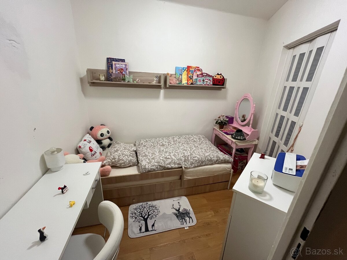 2,5-izbový byt komplet zariadený – prízemie, zateplený panel - 3