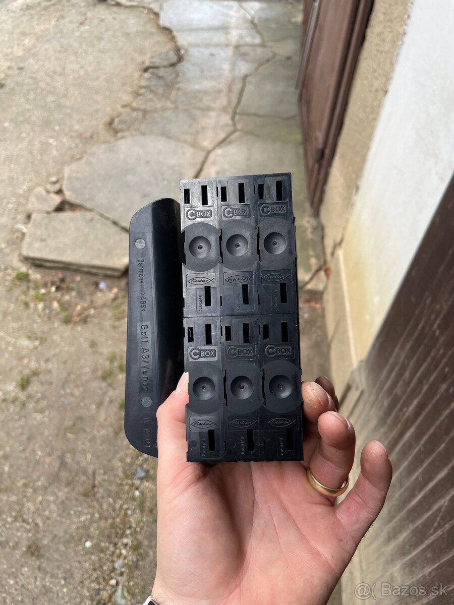 Fischer C-Box na kazety VW Golf mk3 - 3