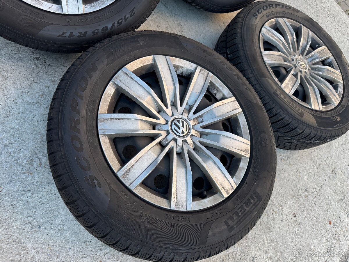 Zimna sada VW 215/65 R17 - Pirelli - 3