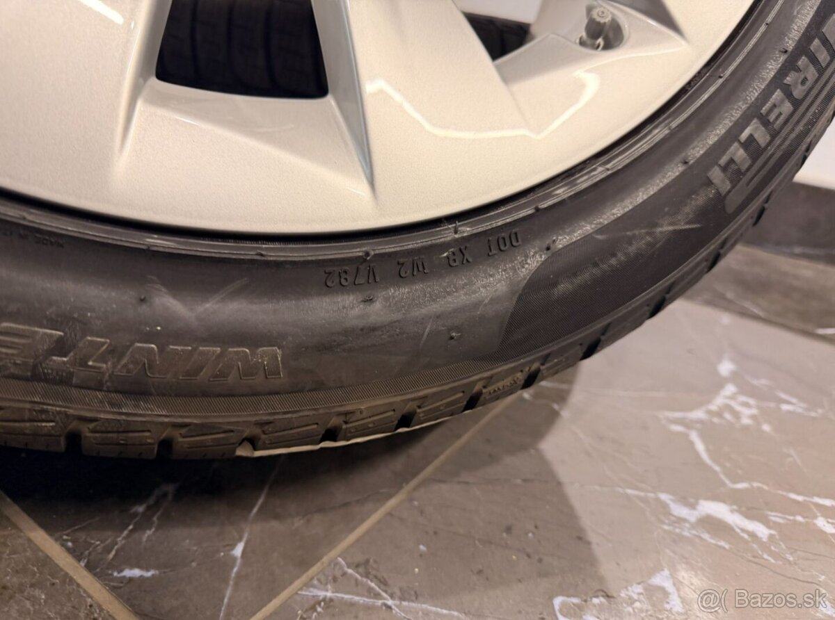 tesla model S zimní sada r19 pirelli dot2020 - 3