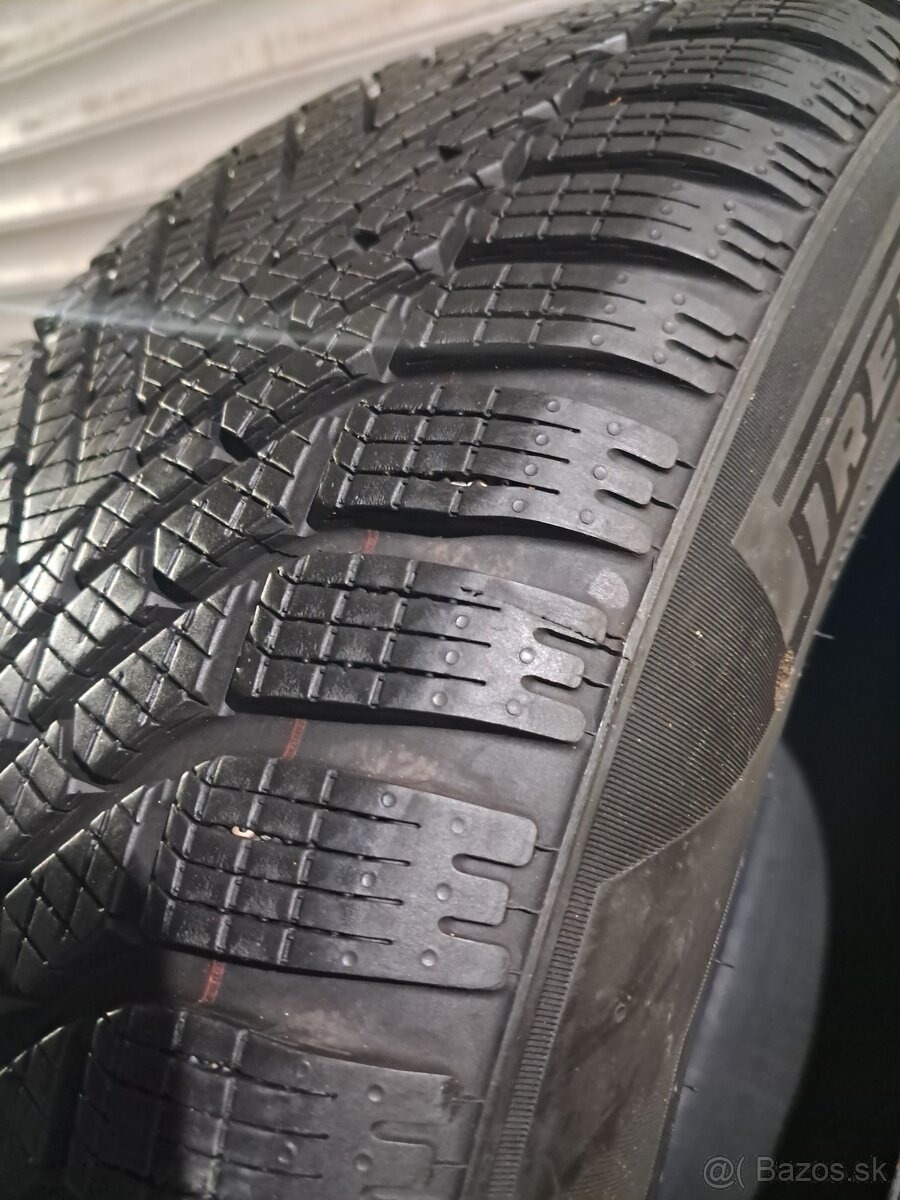 Pirelli zimné 205/65/R17 - 3
