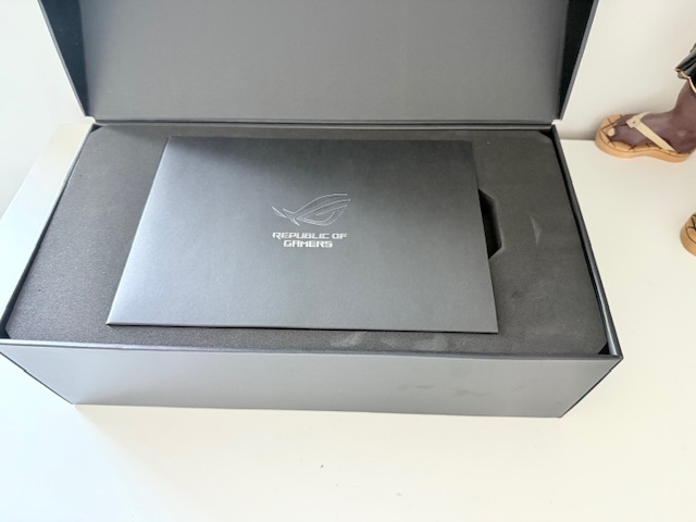 ASUS ROG ASTRAL GeForce RTX 5090 - 3