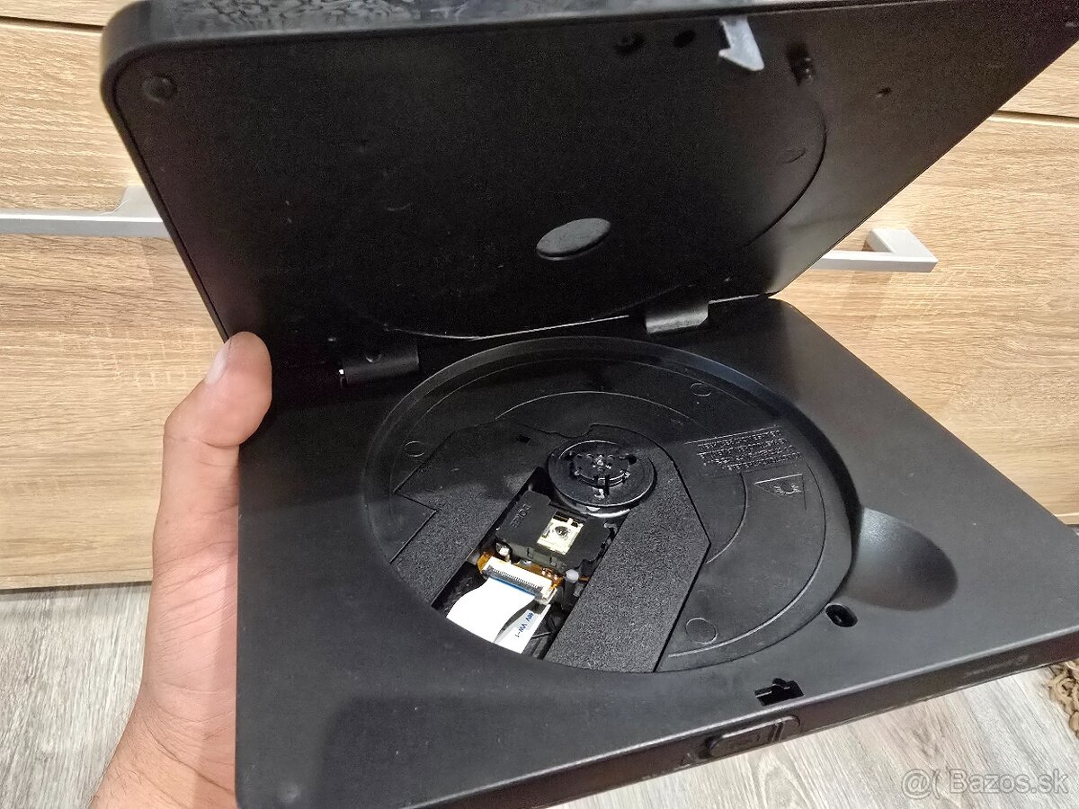 prenosny dvd prehravac 50e - 3