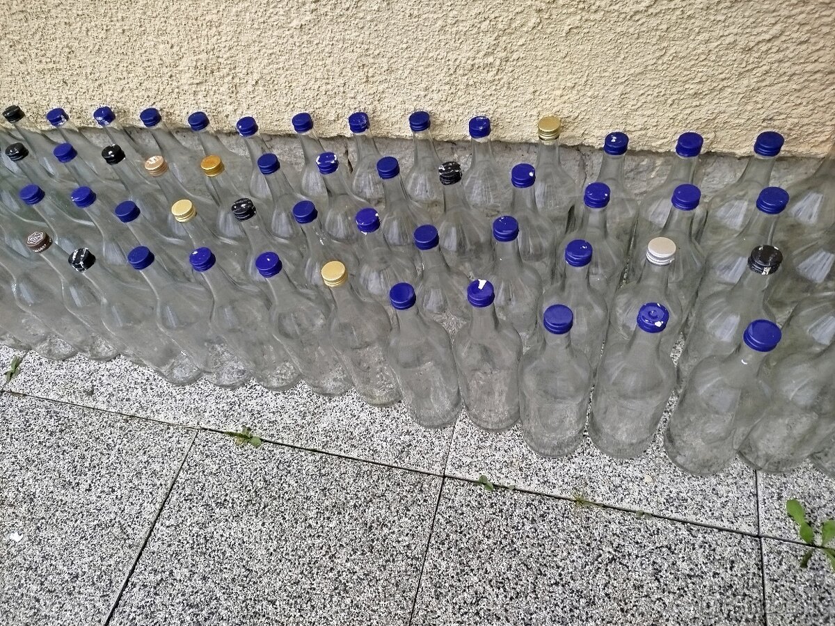 Fľaše sklenené 1 L číre s vrchnákom predám. - 3