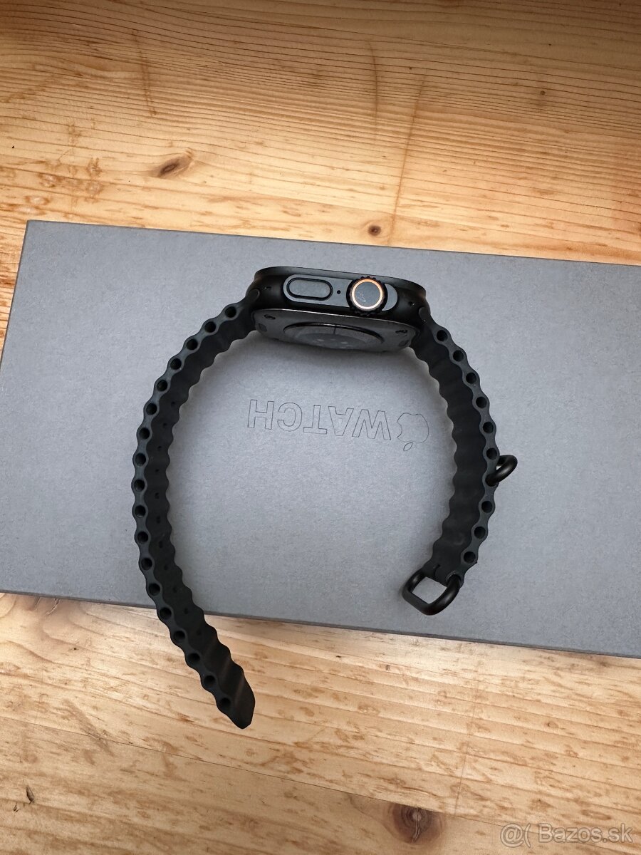 Apple Watch Ultra 2 49mm GPS+Cellular Black Titanium - 3