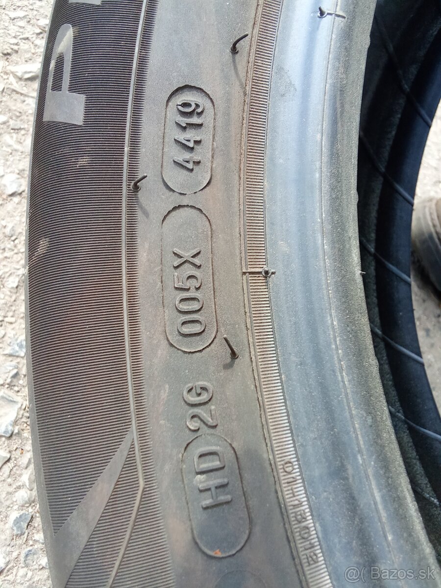 Michelin Primacy . 205/55 R19 - 3