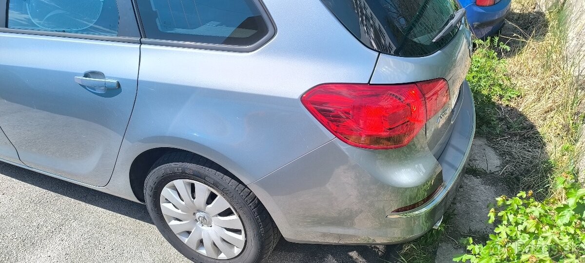 Opel Astra J 2.0 CDTI 121 kw - 3