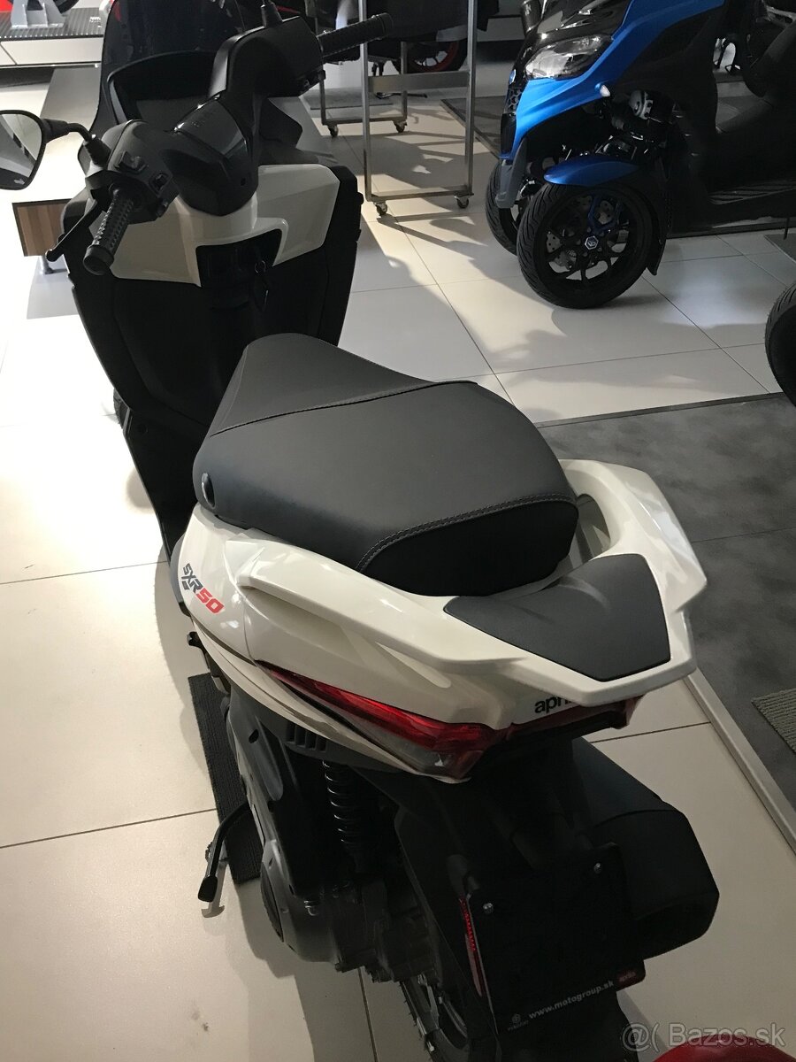 Aprilia sxr50 - 3