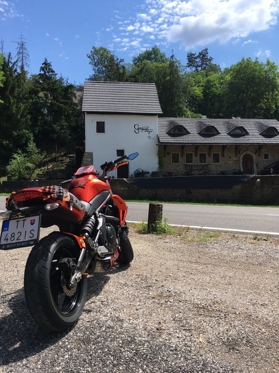 Kawasaki ER6n - 3