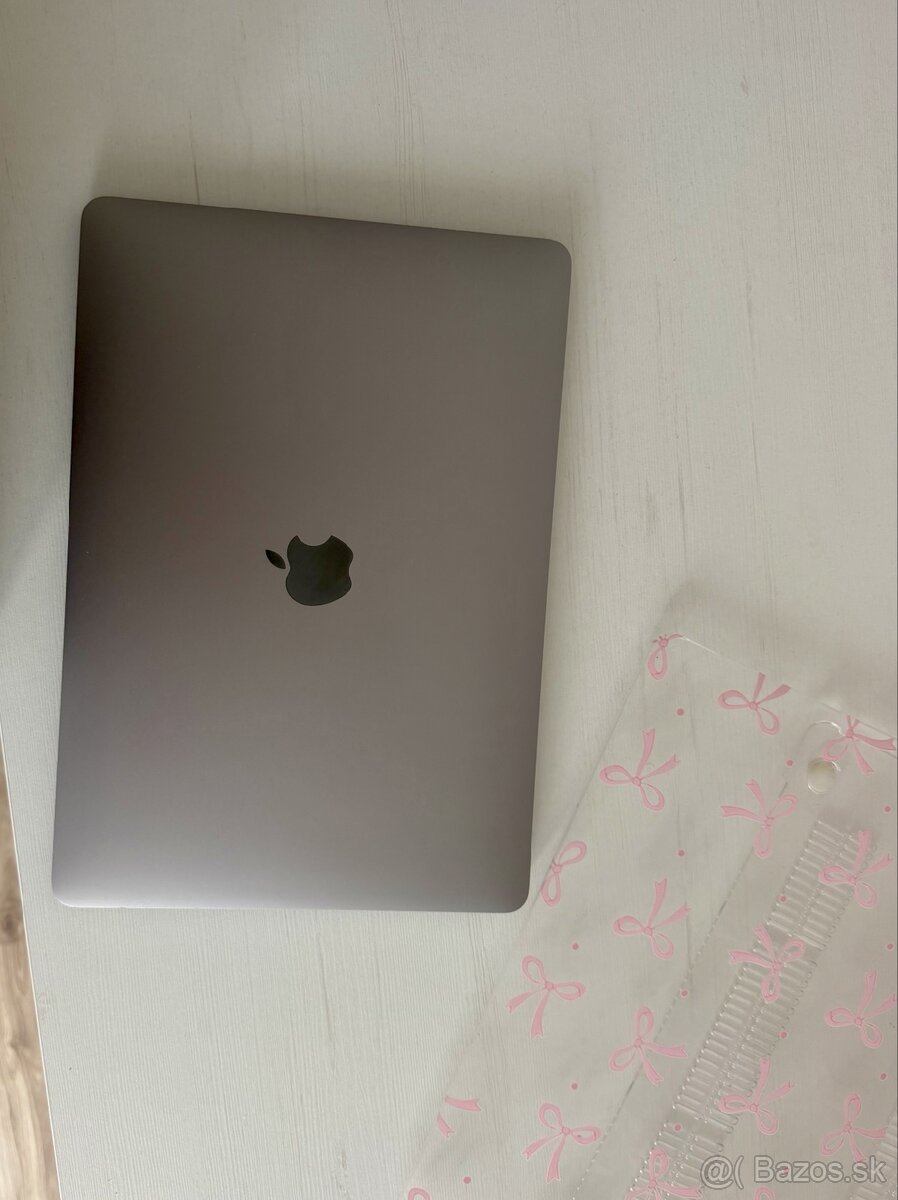MacBook Air M1 256GB Disk 8GB RAM - 3