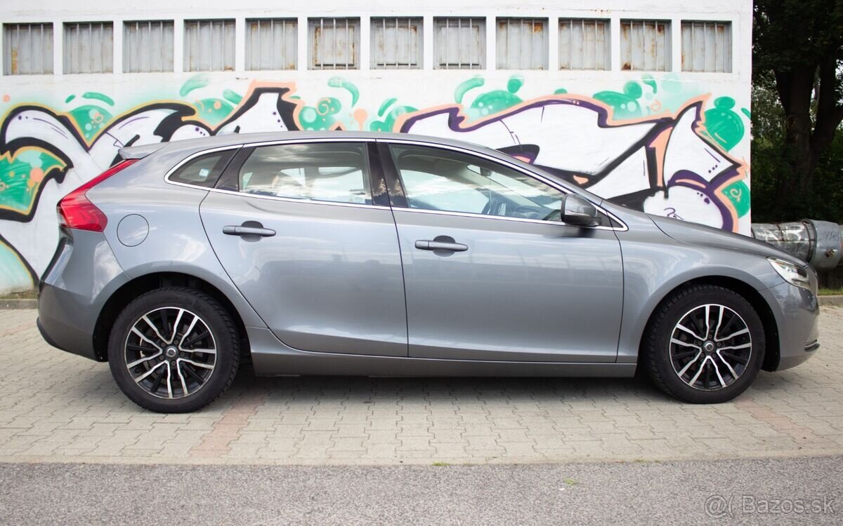 Volvo V40 D2 2.0L 120k Inscription - 3