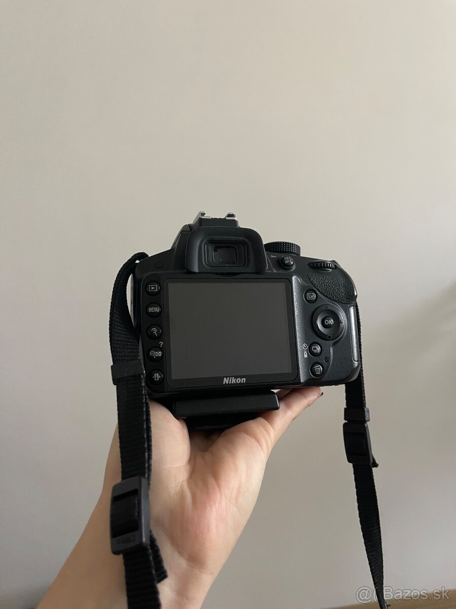 NIKON D3200 - 3