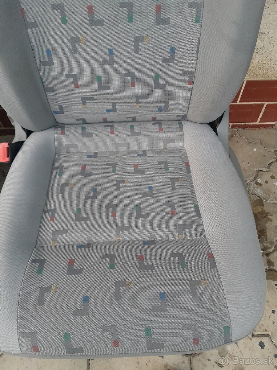 Sedačky Volkswagen Transporter T5 - 3