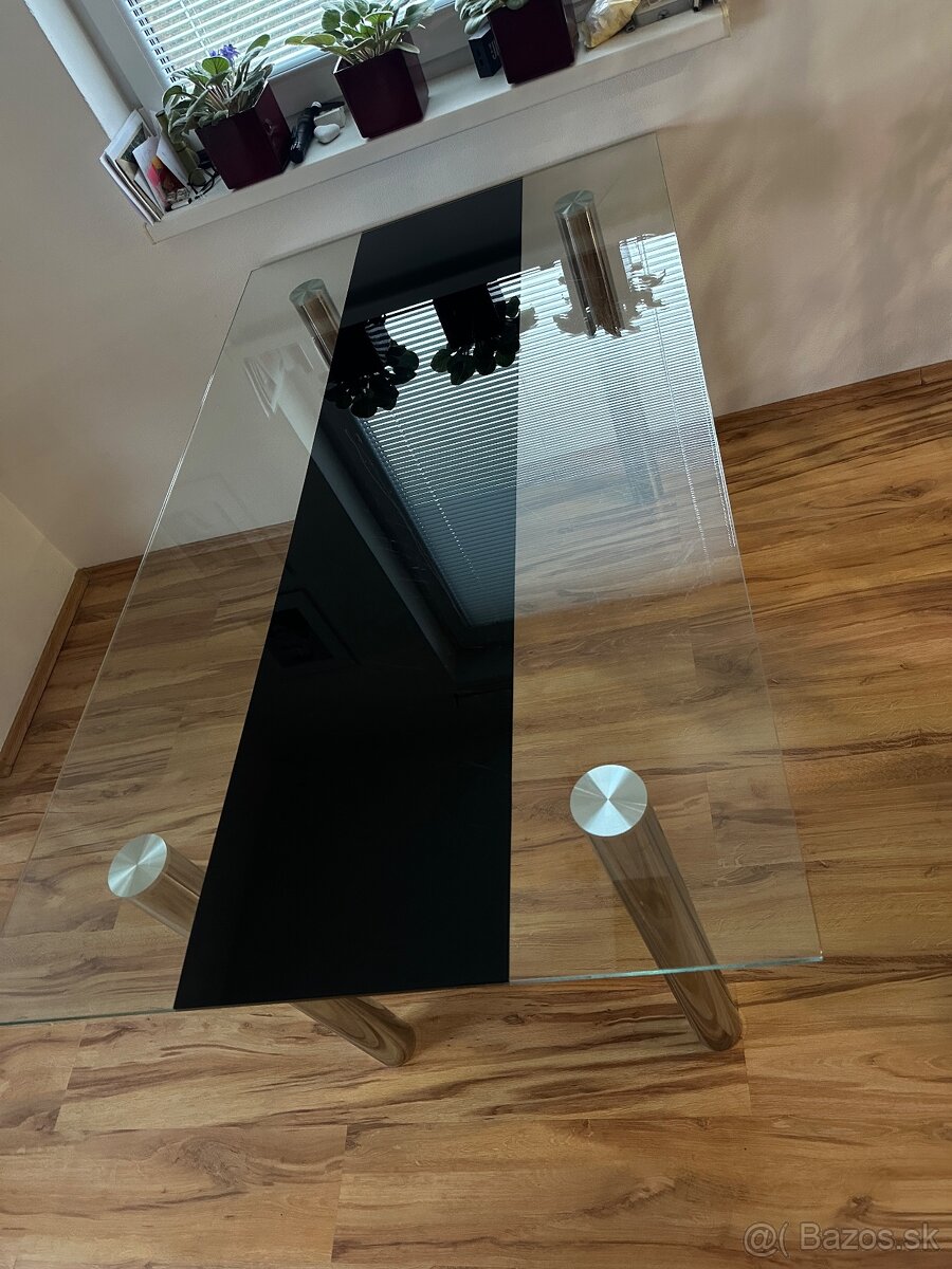 Sklenený jedálenský stôl - 3
