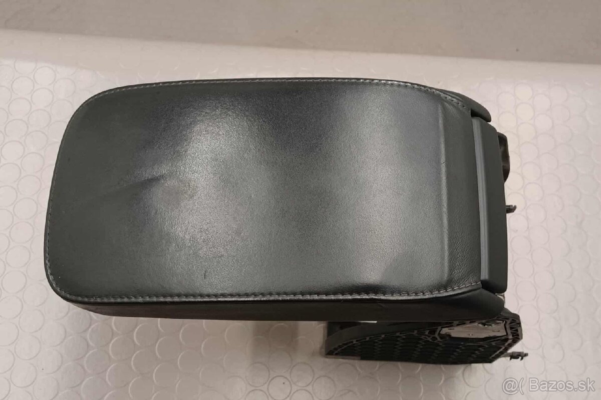 Škoda superb 2 lakťová opierka - 3