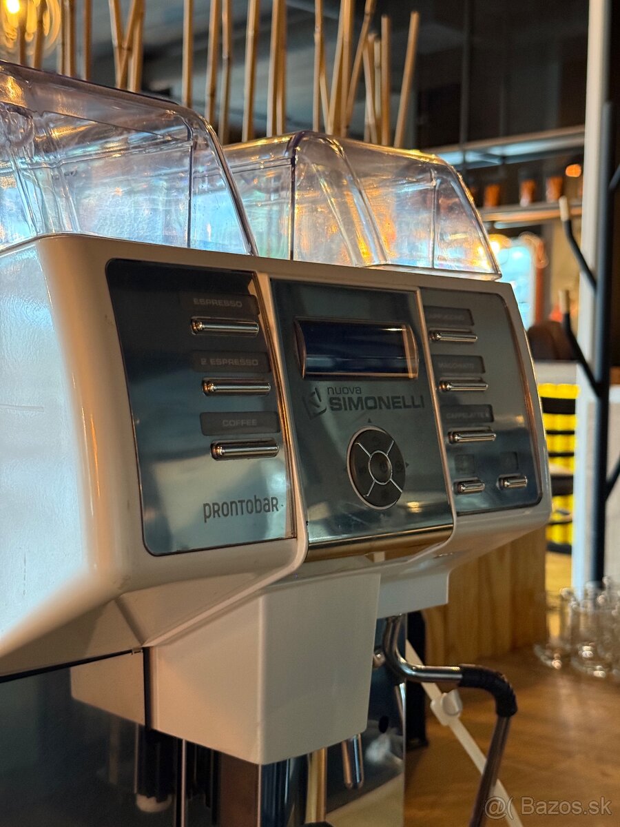 Kávovar Nuova Simonelli PRONTOBAR AD 2 – TOP STAV - 3