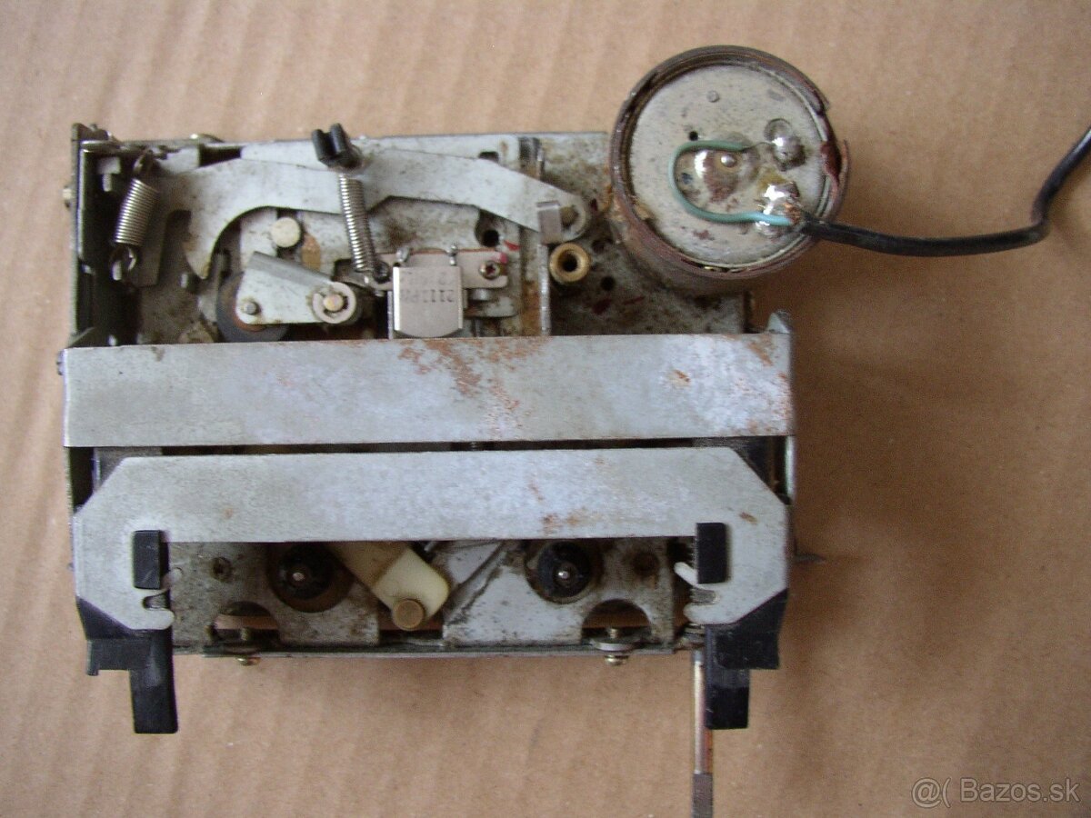 Kazetová mechanika zo starého autorádia - 3