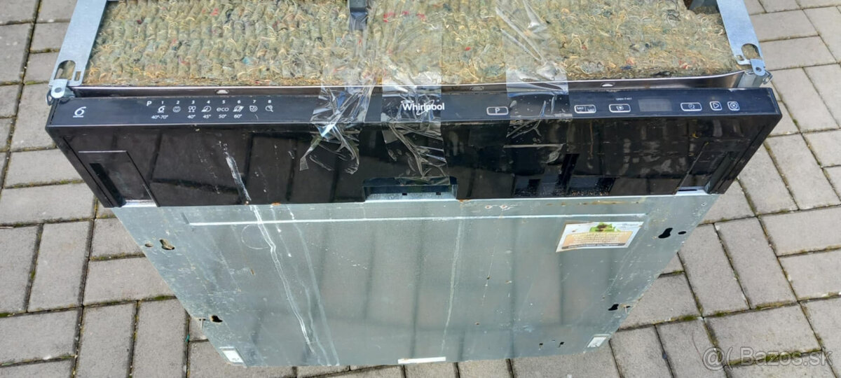 Vstavaná umývačka Whirpool 60 l. - 3