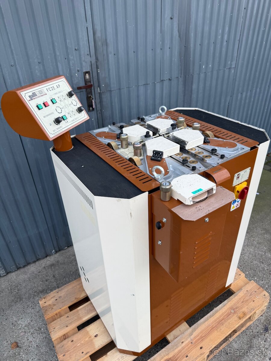 Automatický lešticí stroj na hran kožených řemenů Galli FC2E - 3