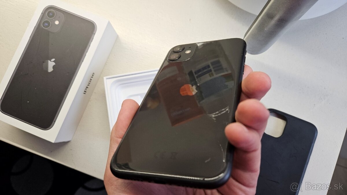 Apple iPhone 11 zachovalý 128GB - 3