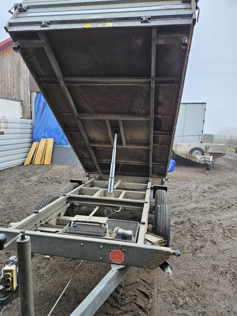 Vyklápacia vlečka sklápač - 3
