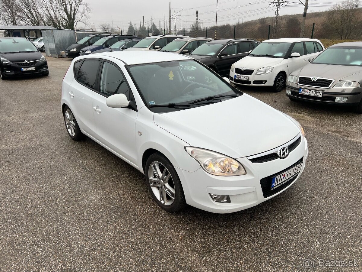 Hyundai i30 1.6 benzín, 84kW, MT/5, rok:08.2007. - 3