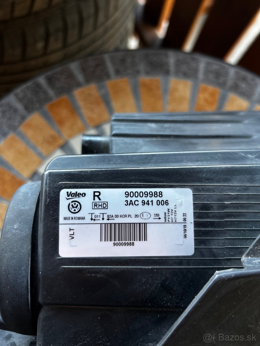 VW passat b7 svetlomet pravý - 3