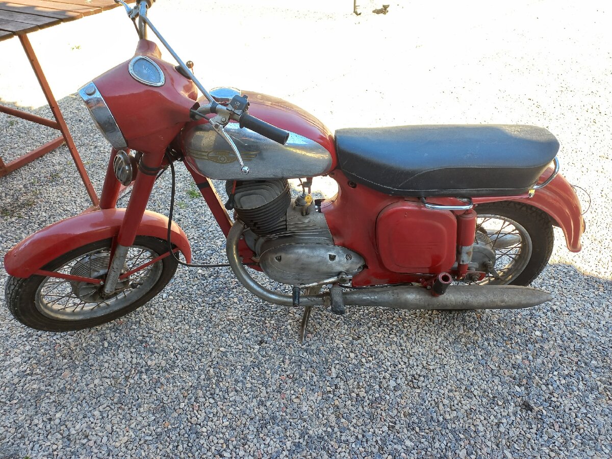 Jawa 250 typ 559 - 3