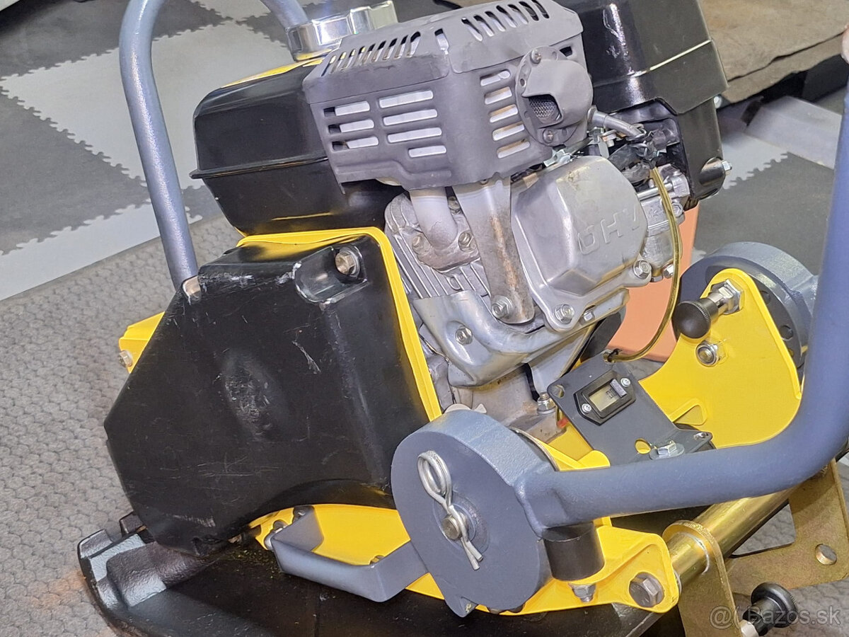 Vibračná doska BOMAG BVP 18/45 - 3