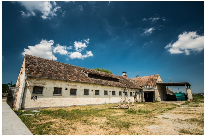 Hospodárska budova - 3