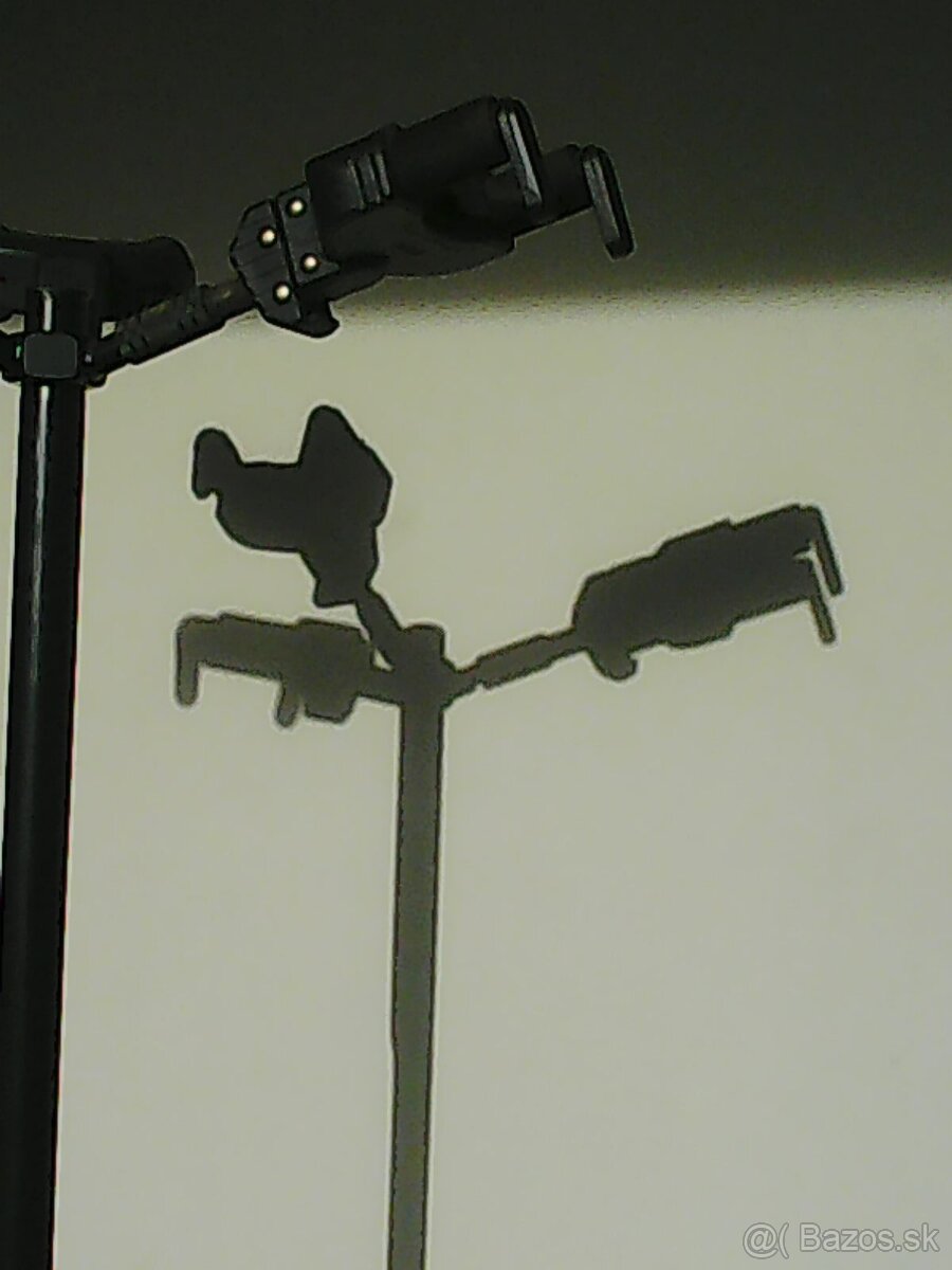 Gitarový stojan - 3