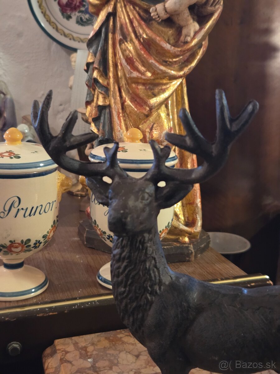 Liatinová soška jeleňa - 3