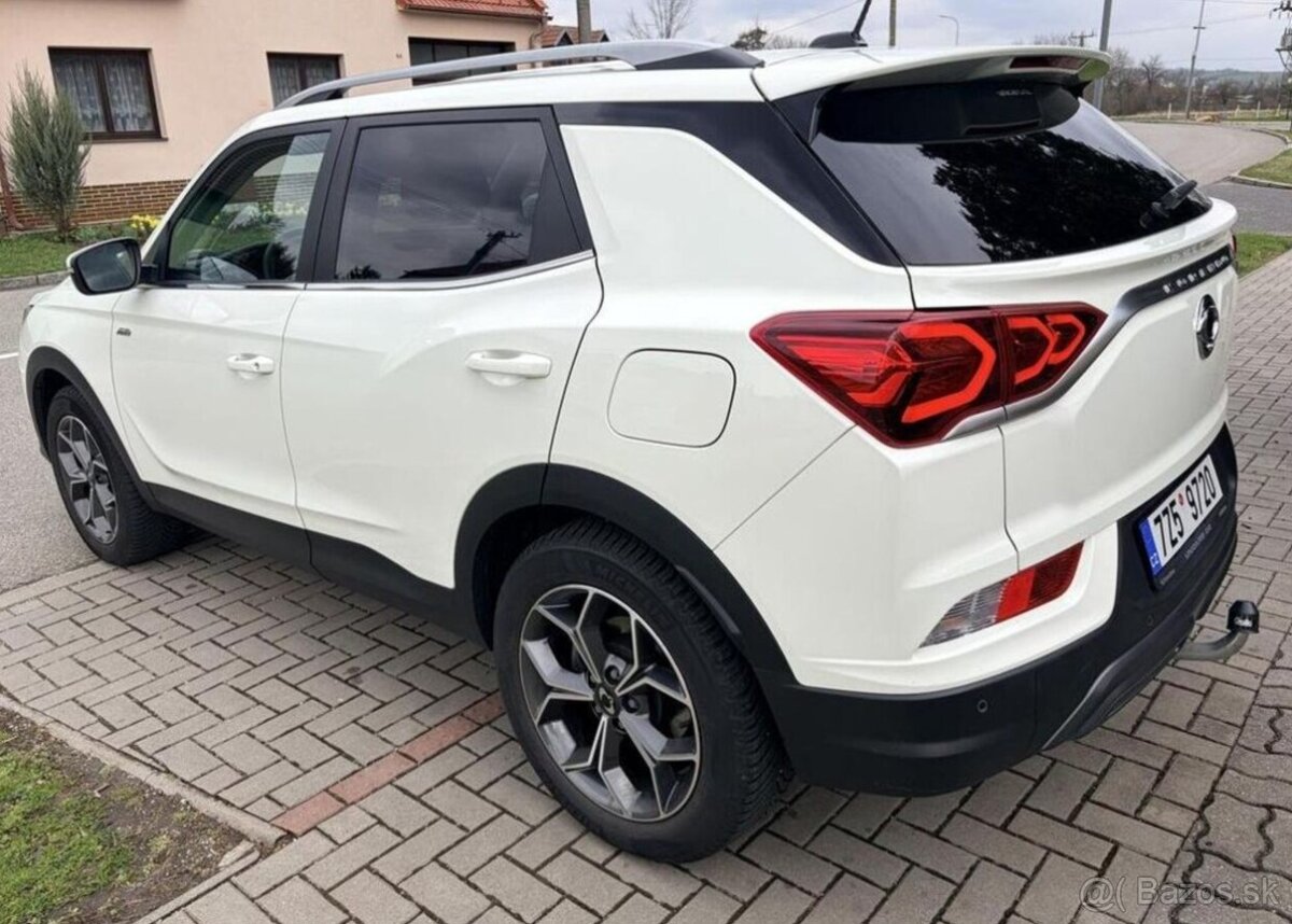 SsangYong Korando 1.5 T-GDI 4x4 A/T STYLE PLUS benzín - 3