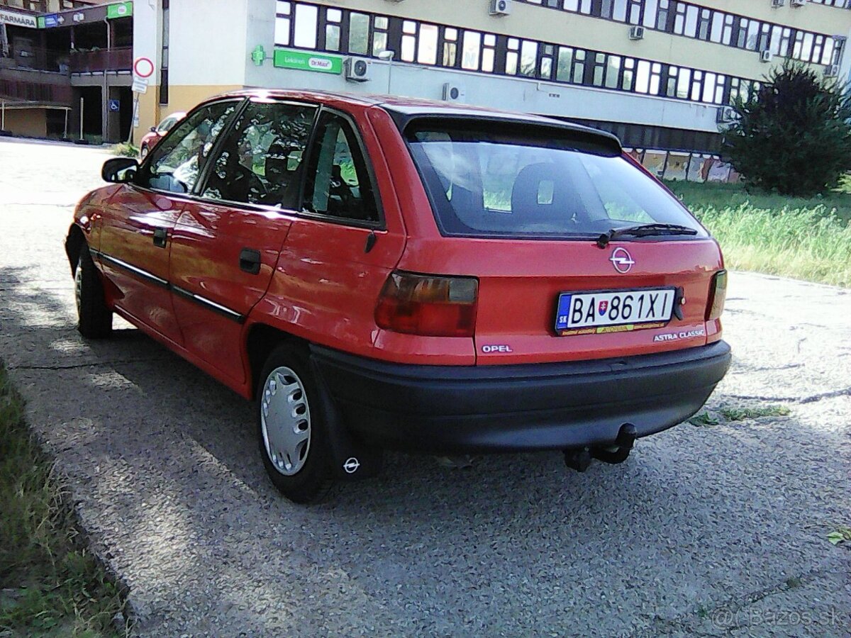 PREDÁM OPEL ASTRA F - 3