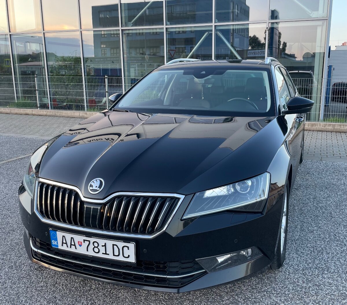 Škoda Superb 3 2018 2.0 TDI STYLE - 3