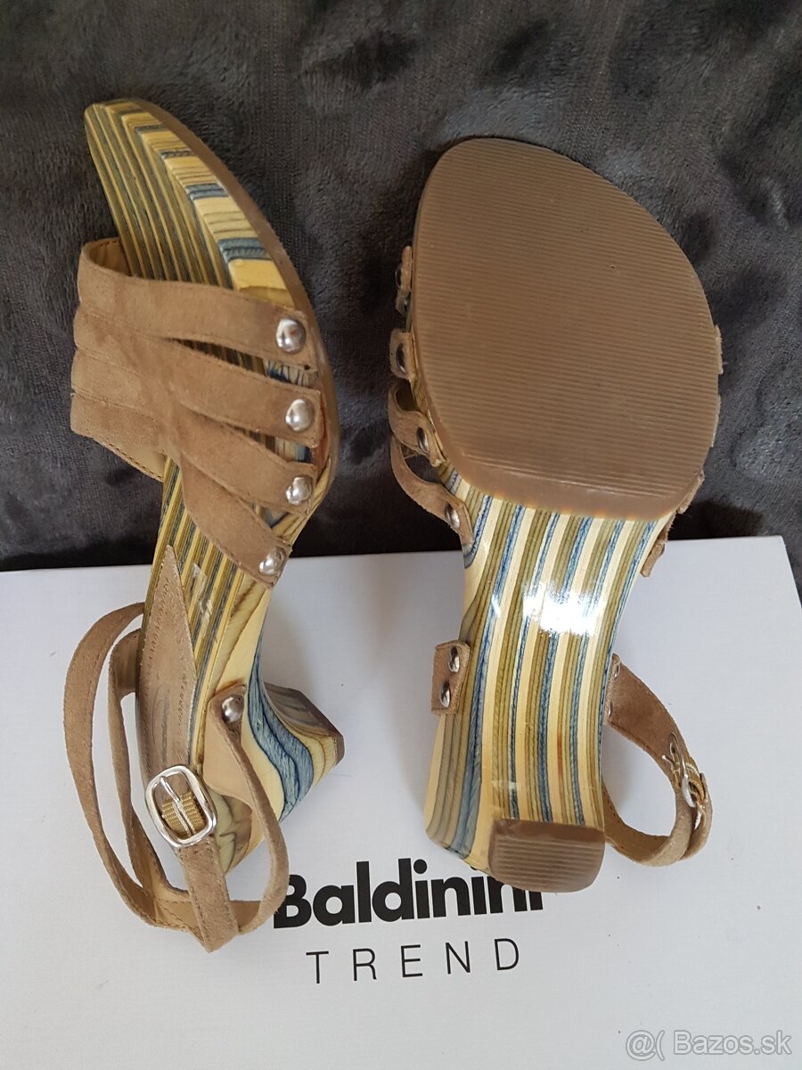 Drevákové sandále - 3