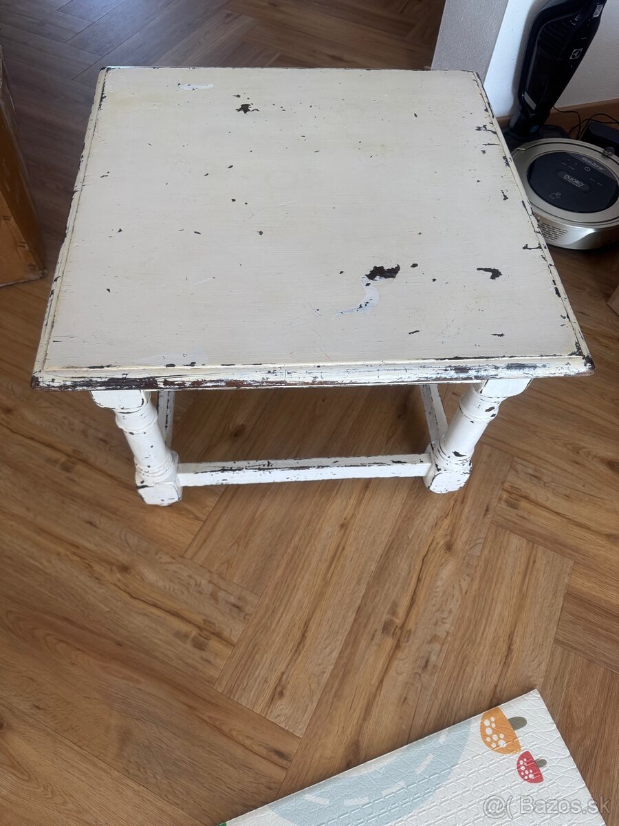 Starožitný konferenčný stolík - 3
